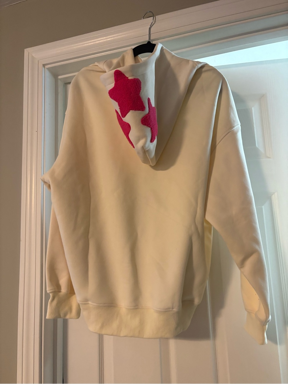 NWT Aelfric Eden Cream Hoodie with Black Dog and Blue Collar - Picture 2 of 3